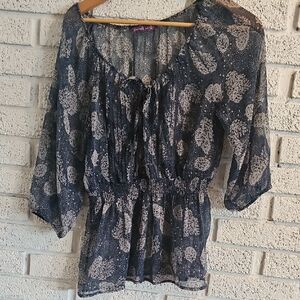 Smart Set Navy and White Patterned Blouse